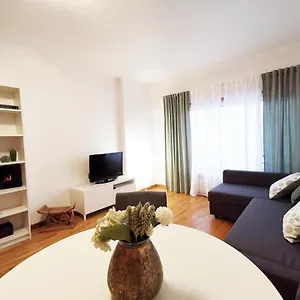 down-town-apartment-expo27.hotels-lisbon-portugal.com/